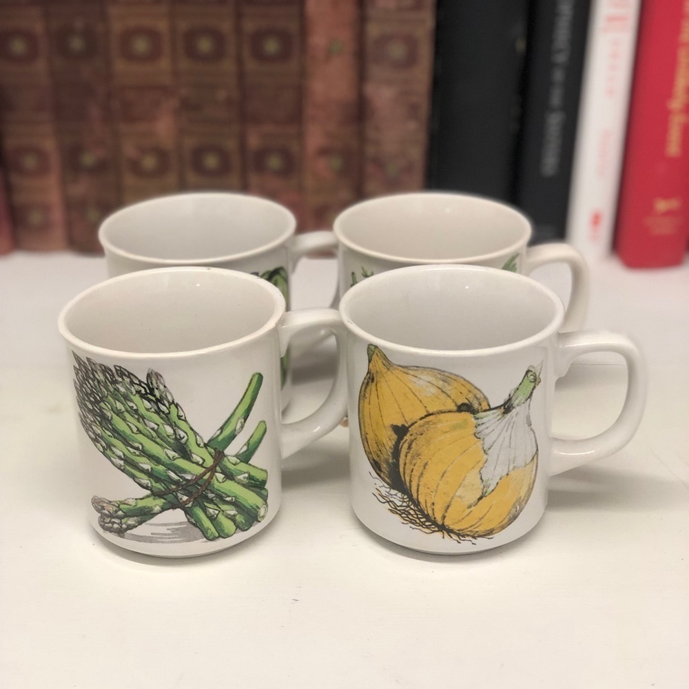 MULTI Colored Vegetable Garden Coffee/Tea Mugs, Set of 4, Made in Japan 0387